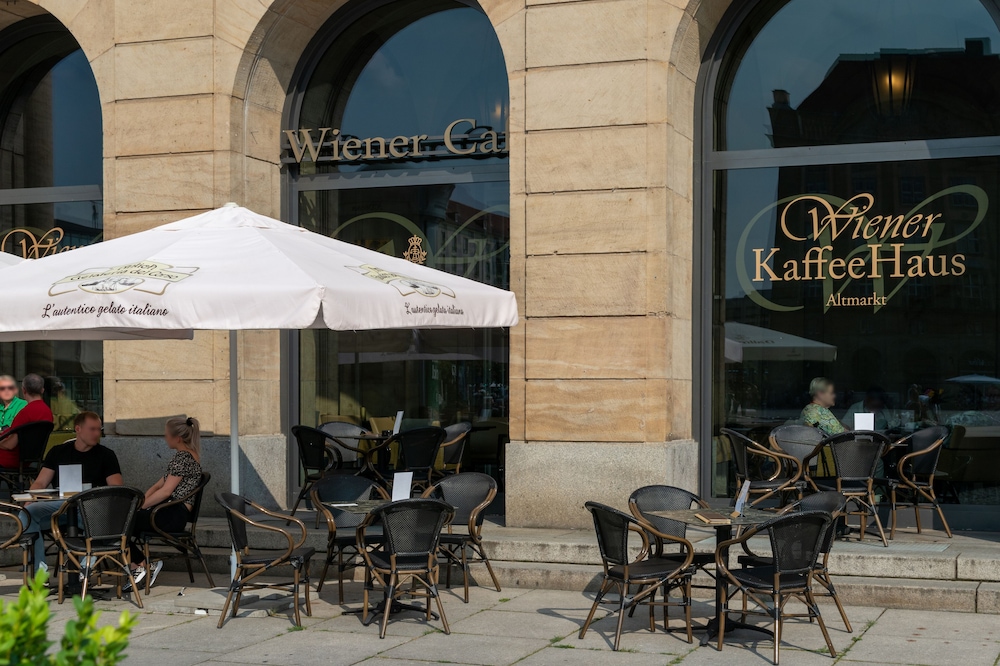 STAR INN HOTEL PREMIUM DRESDEN IM HAUS ALTMARKT, BY QUALITY(Formerly Star Inn Hotel Premium Dresden 29/38