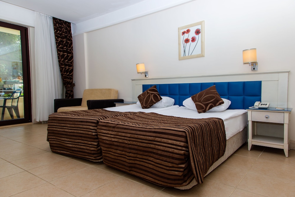 Champion Holiday Village All Inclusive 13/50