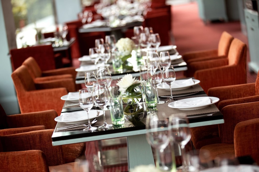 Marriott Executive Apartments Lakeside Chalet Mumbai 25/38