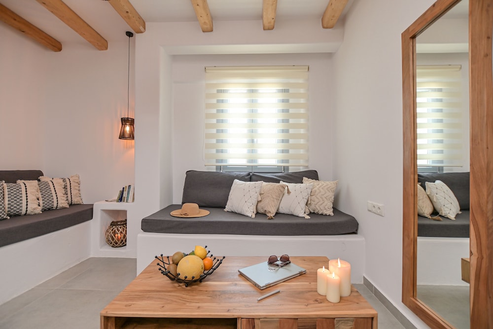 Naxos Finest Hotel Villas 13/50