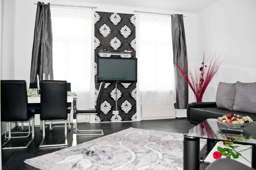 Royal Resort Apartments Westbahnhof 4/42