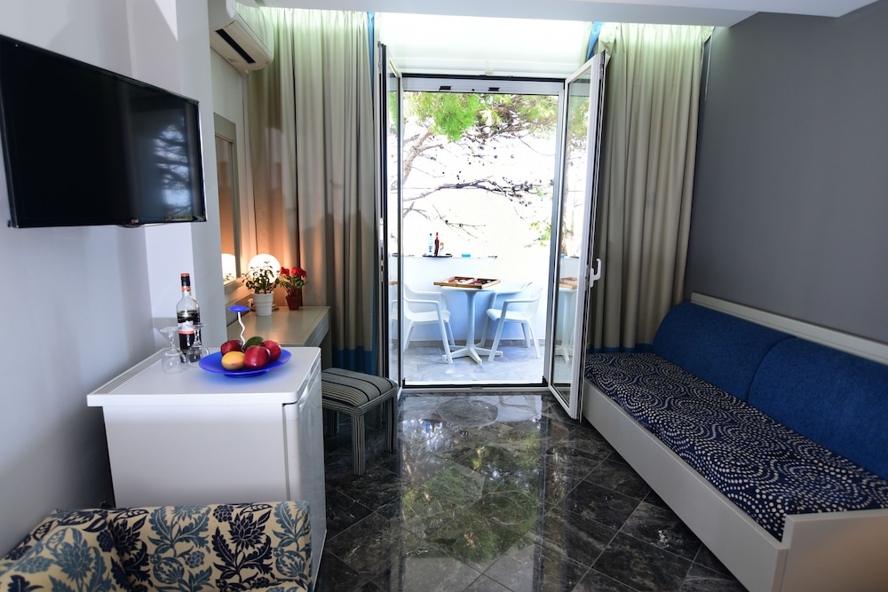 Mantenia Hotel 23/50