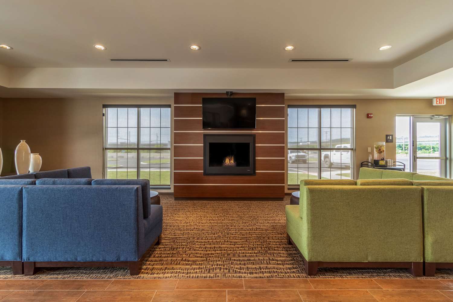 Comfort Inn & Suites - Harrisburg Airport - Hershey South 11/48