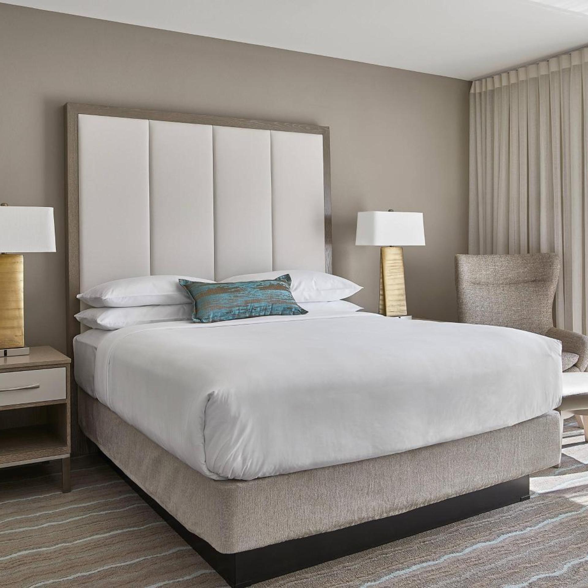 Room, King Bed, Balcony