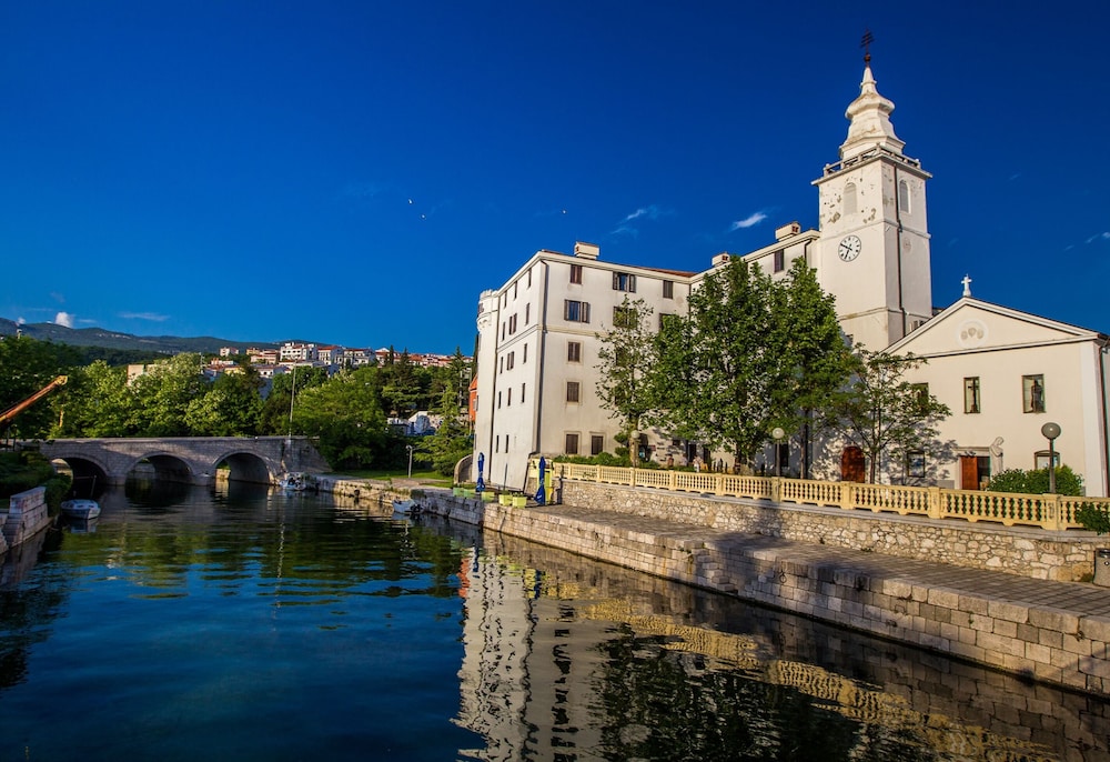 Hotel Kastel 23/30