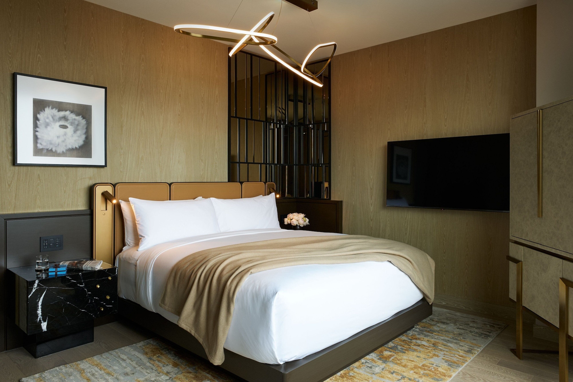 Manhattan, King Bed