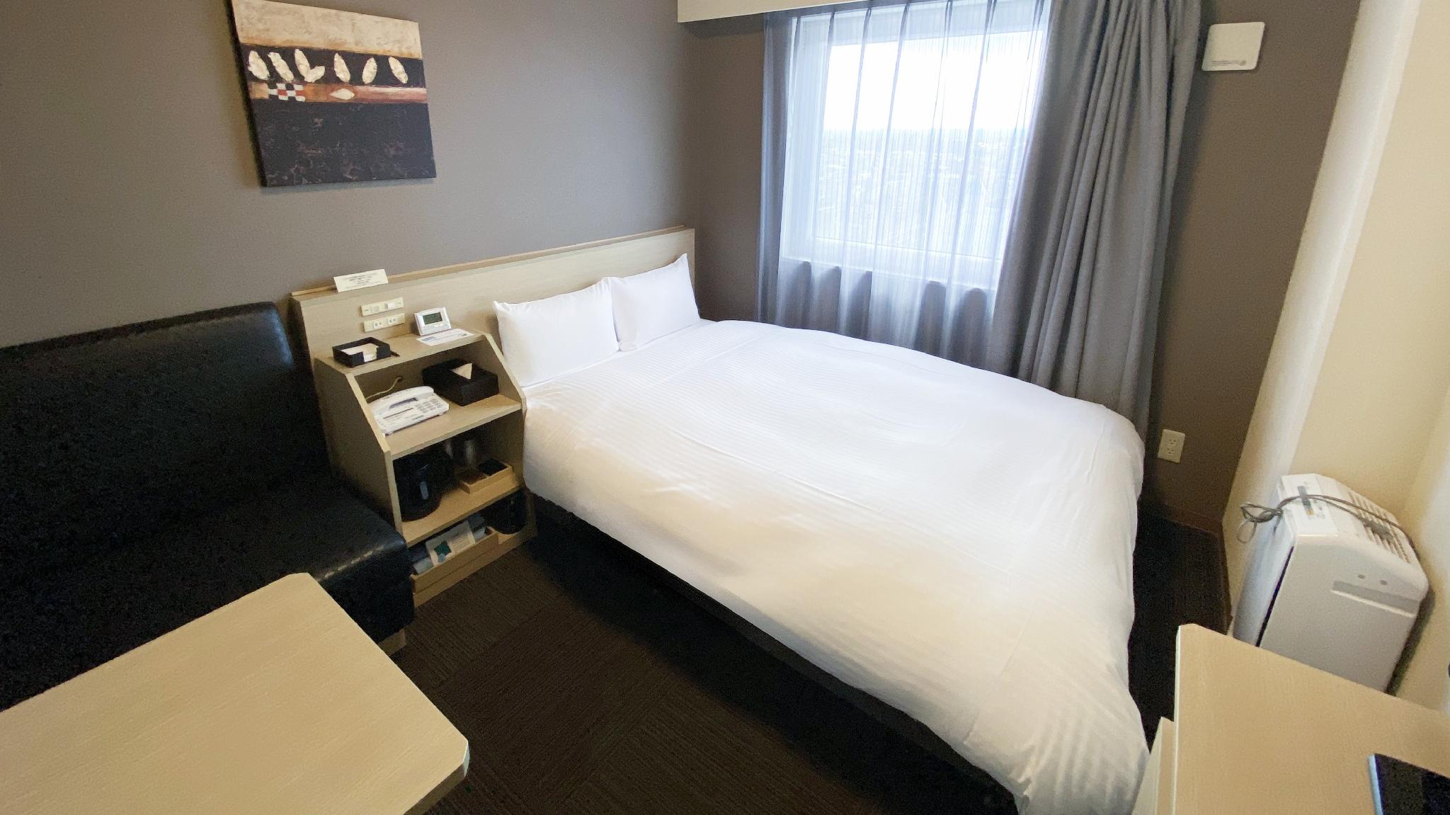 Semi Room, Standard, Semi Double Bed, Smoking