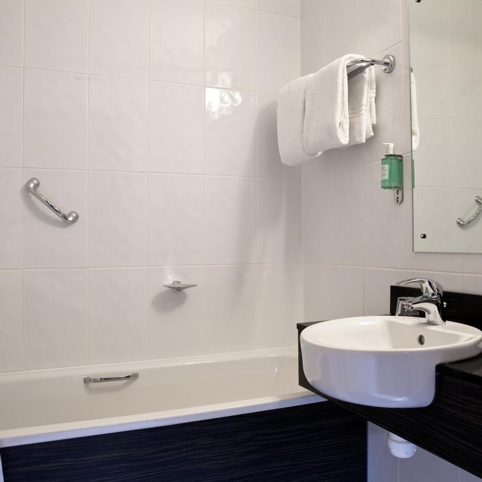 غرفة عائلية بسرير مزدوج، Leonardo Hotel Cork 5/5