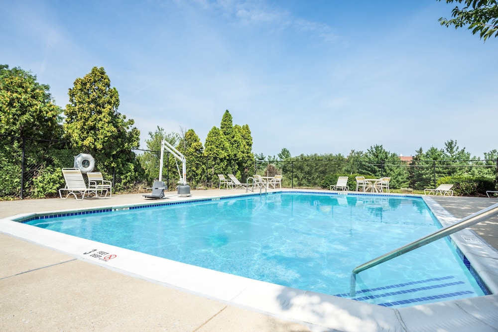 Days Inn by Wyndham Westminster, MD 25/42