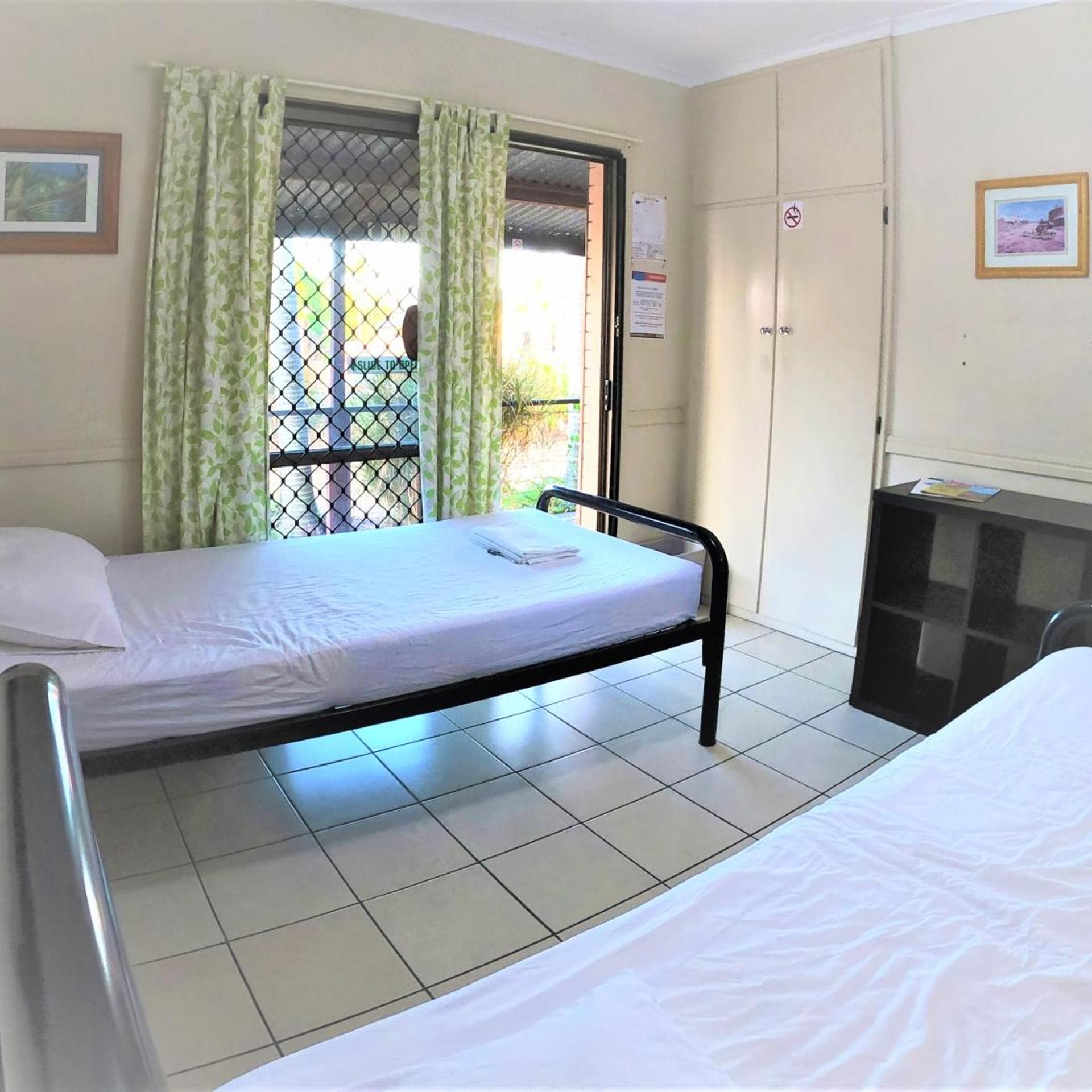 Woolshed Eco Lodge 18/50
