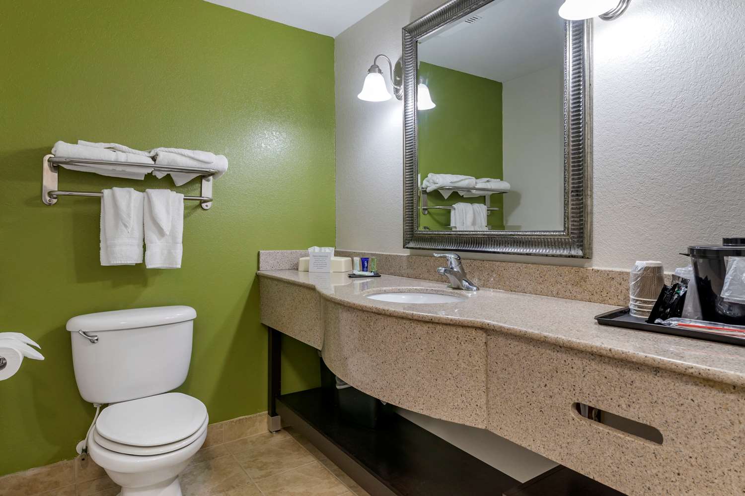 Sleep Inn & Suites Brunswick North, GA 31/31