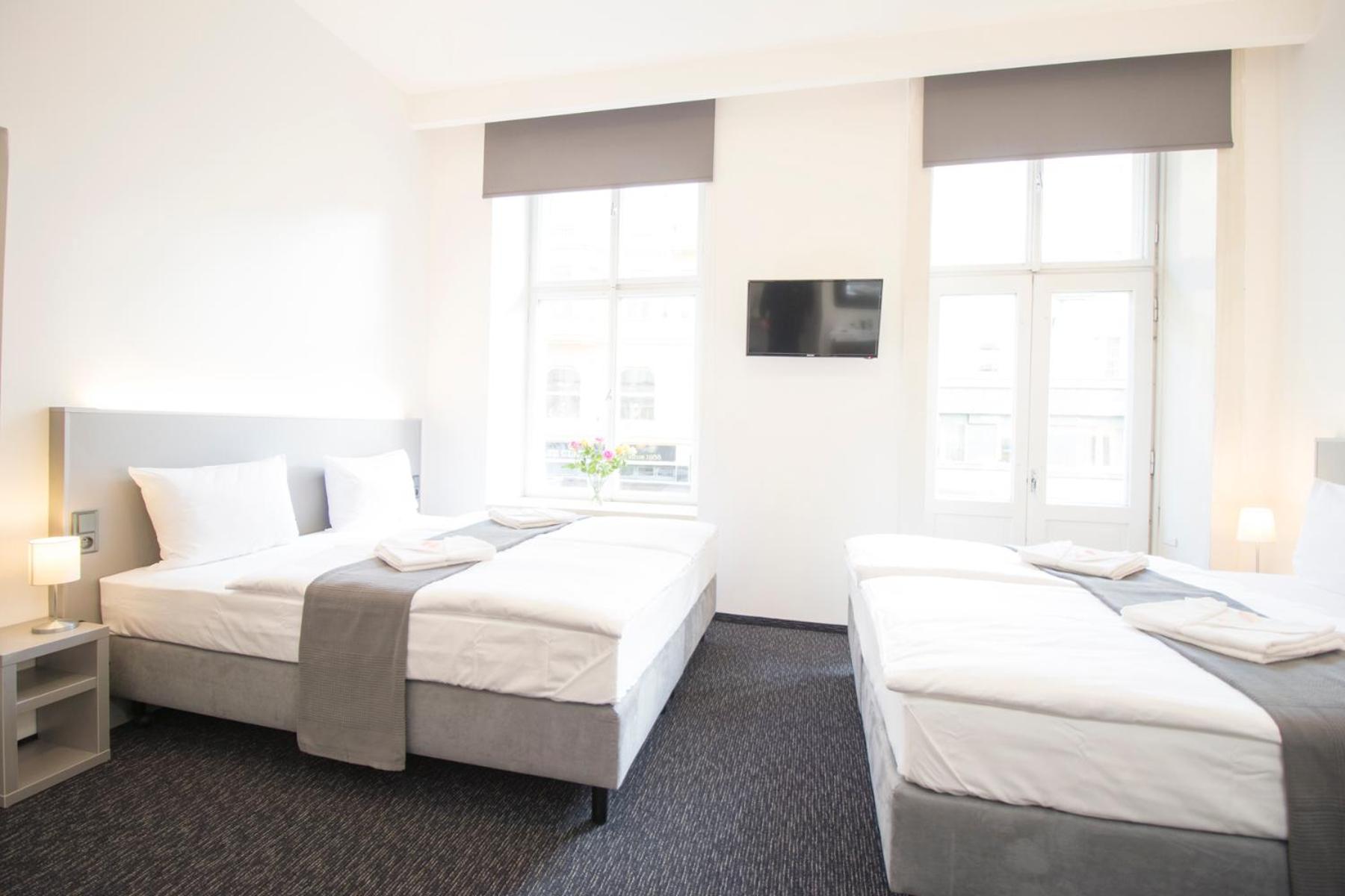 Narodni Stay 8/20