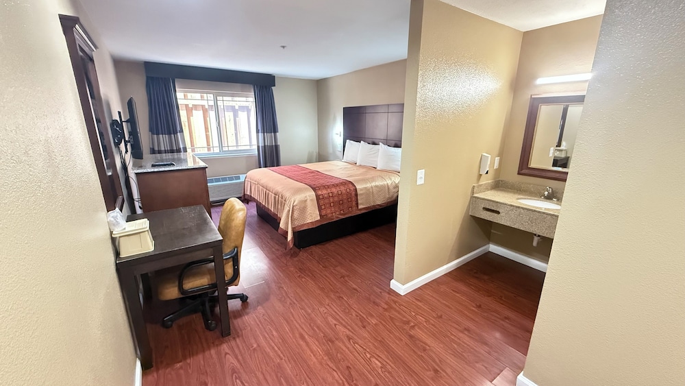 Valley Inn 26/44