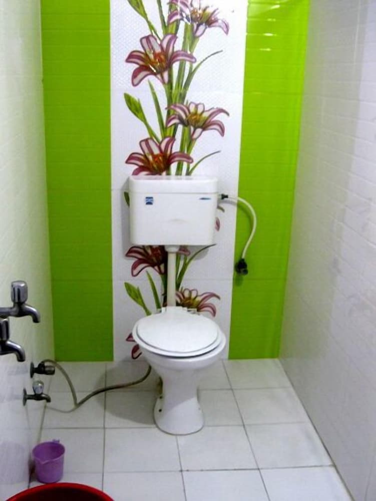 HOTEL AJAY INTERNATIONAL 44/46