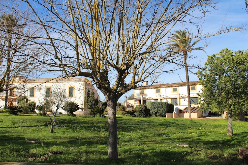 Hotel Rural Son Manera 46/65