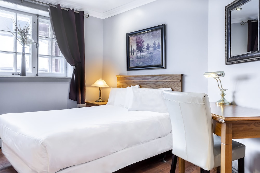 Hotel Louisbourg 22/49