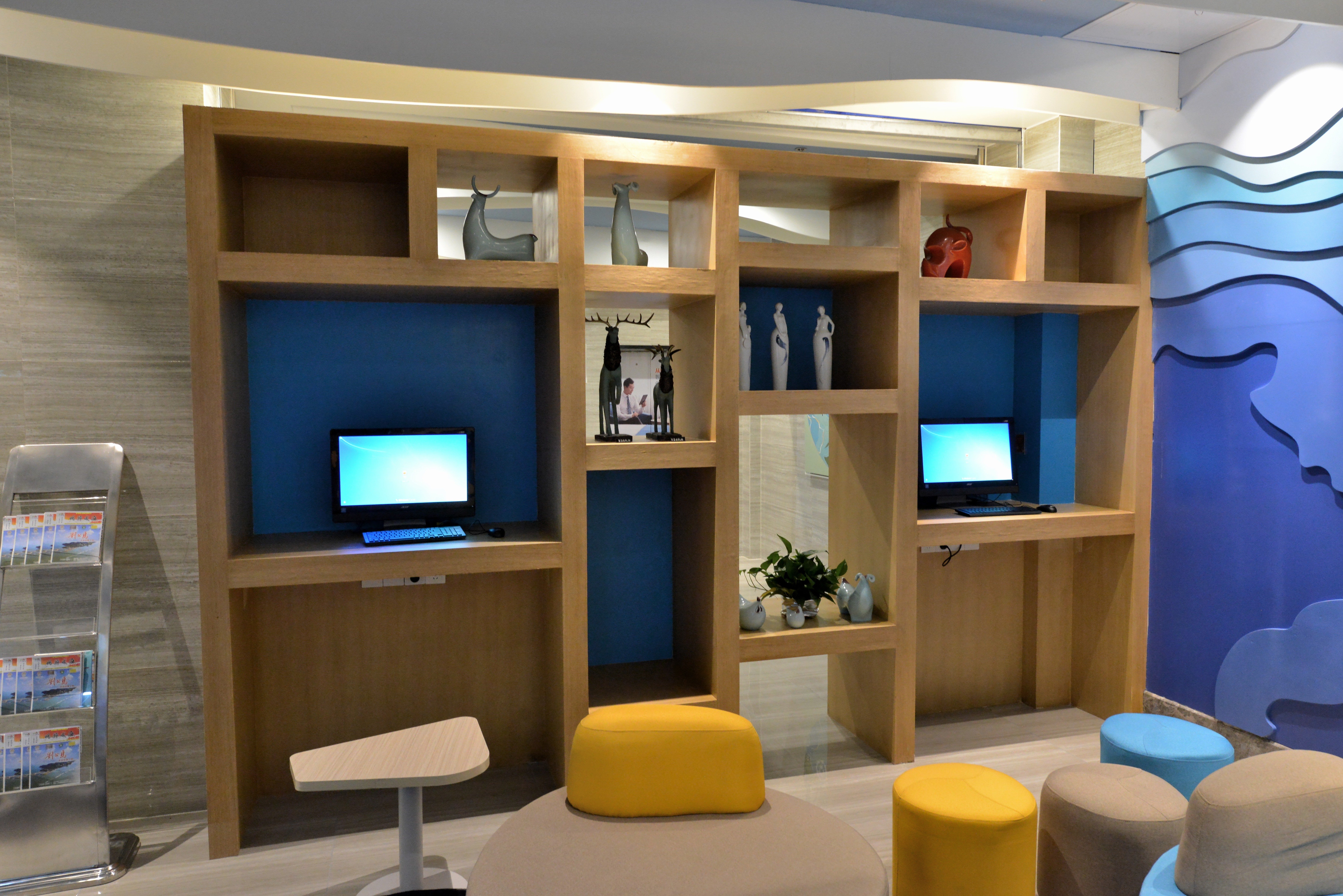 HOLIDAY INN EXPRESS WEIHAI ECONOMIC ZONE 49/54