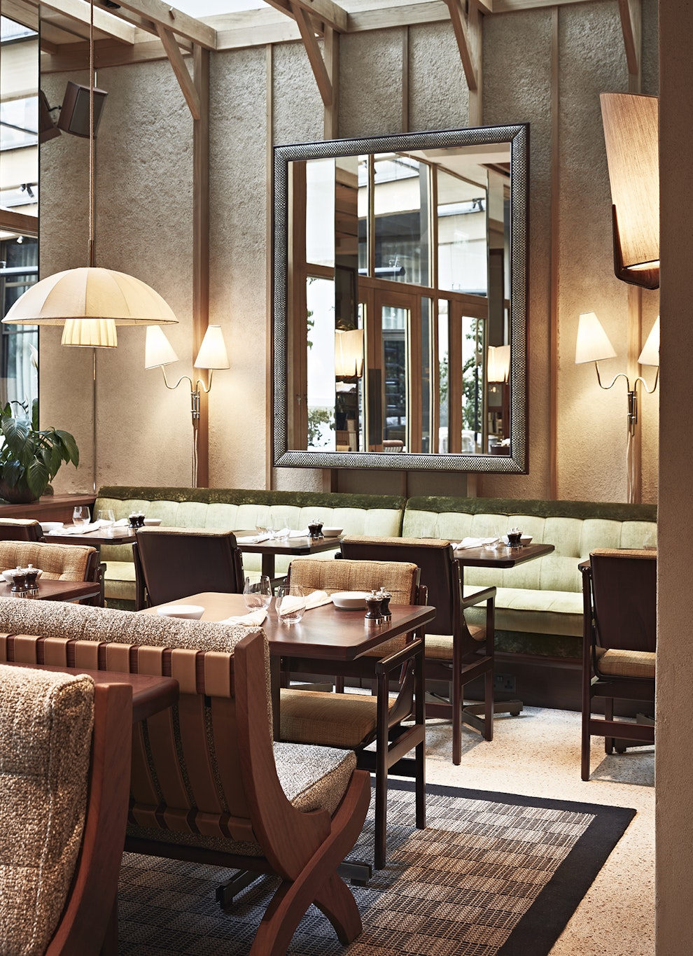 1 Hotel Mayfair 40/50
