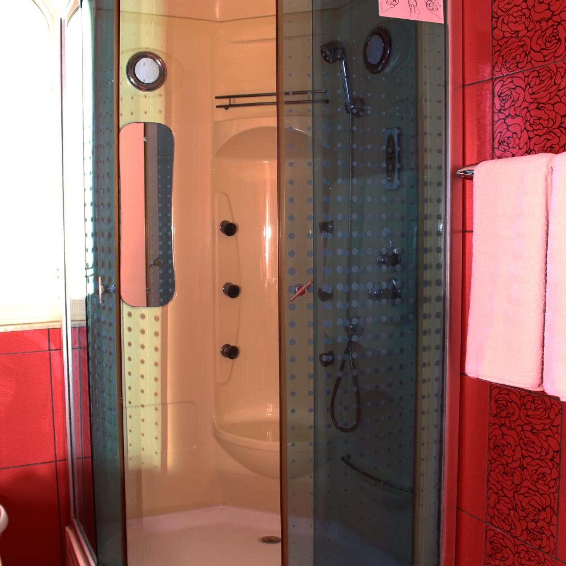 Theranda Boutique Hotel 33/38