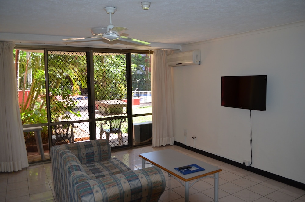 Enderley Gardens Resort 43/55