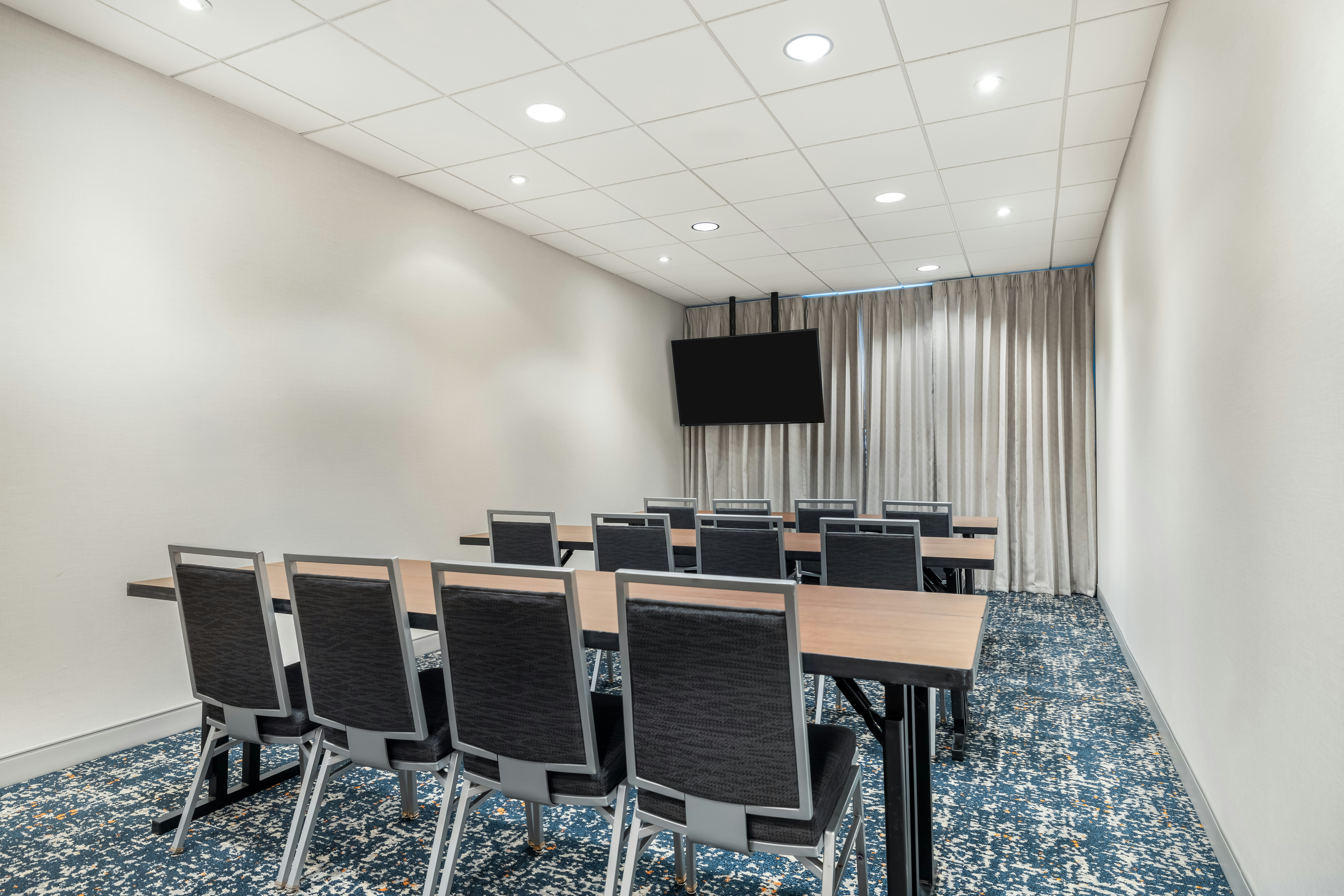 Hampton Inn Suites Dallas Plano East Tx 56/76