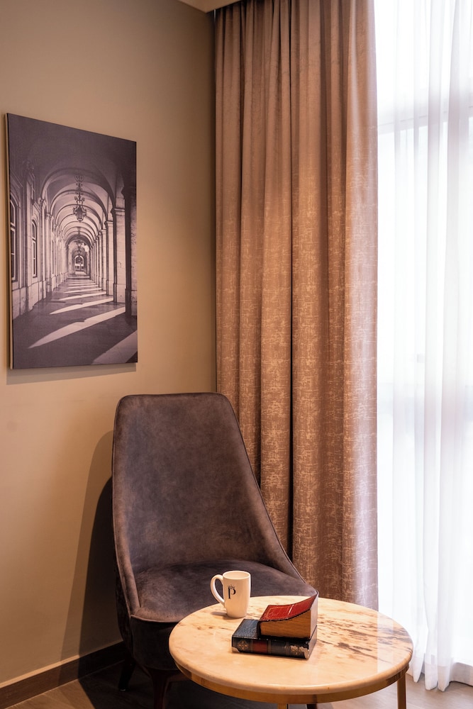 President Hotel 32/62