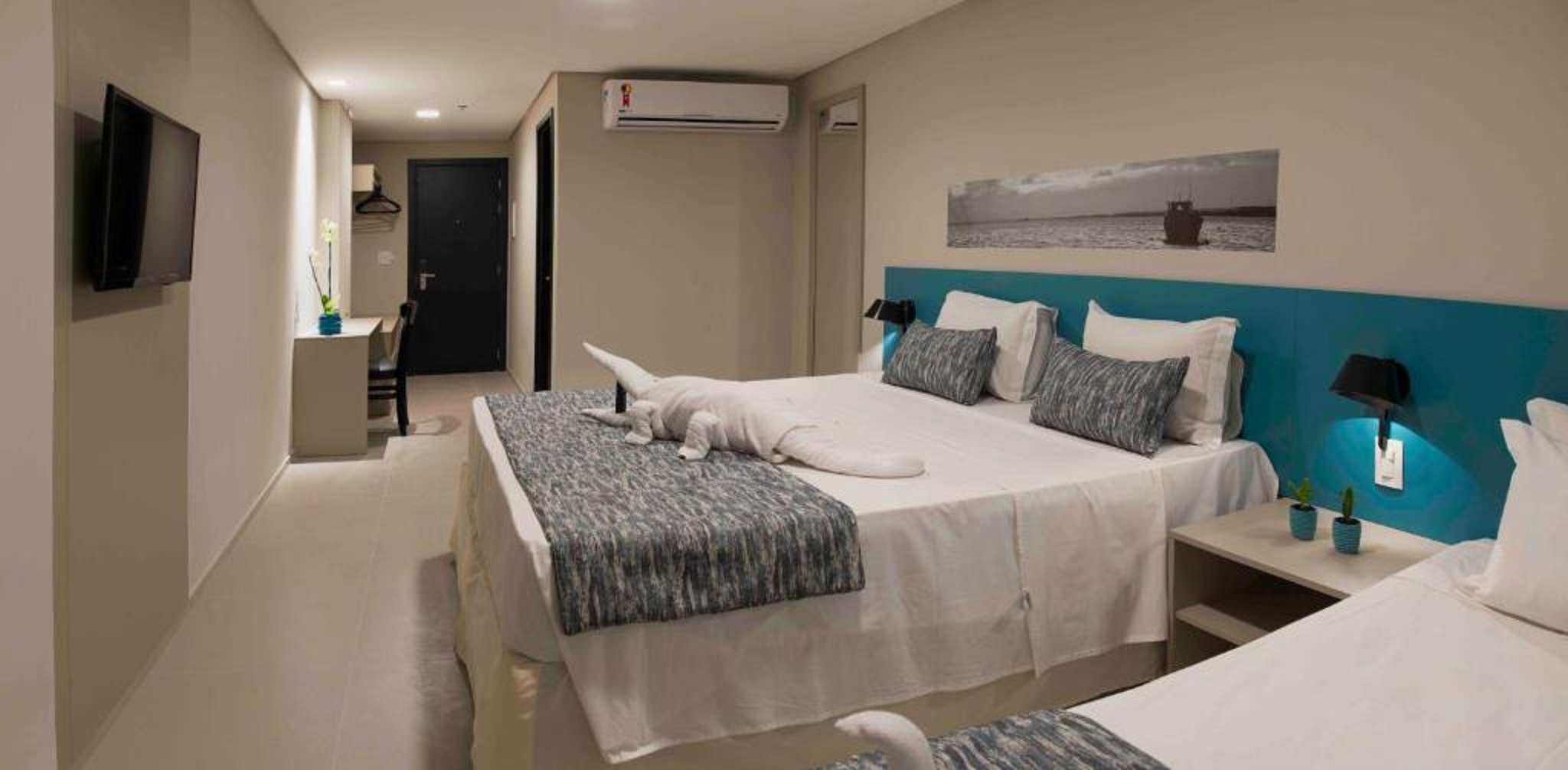 Room, Double Bed, Lateral Side Sea View