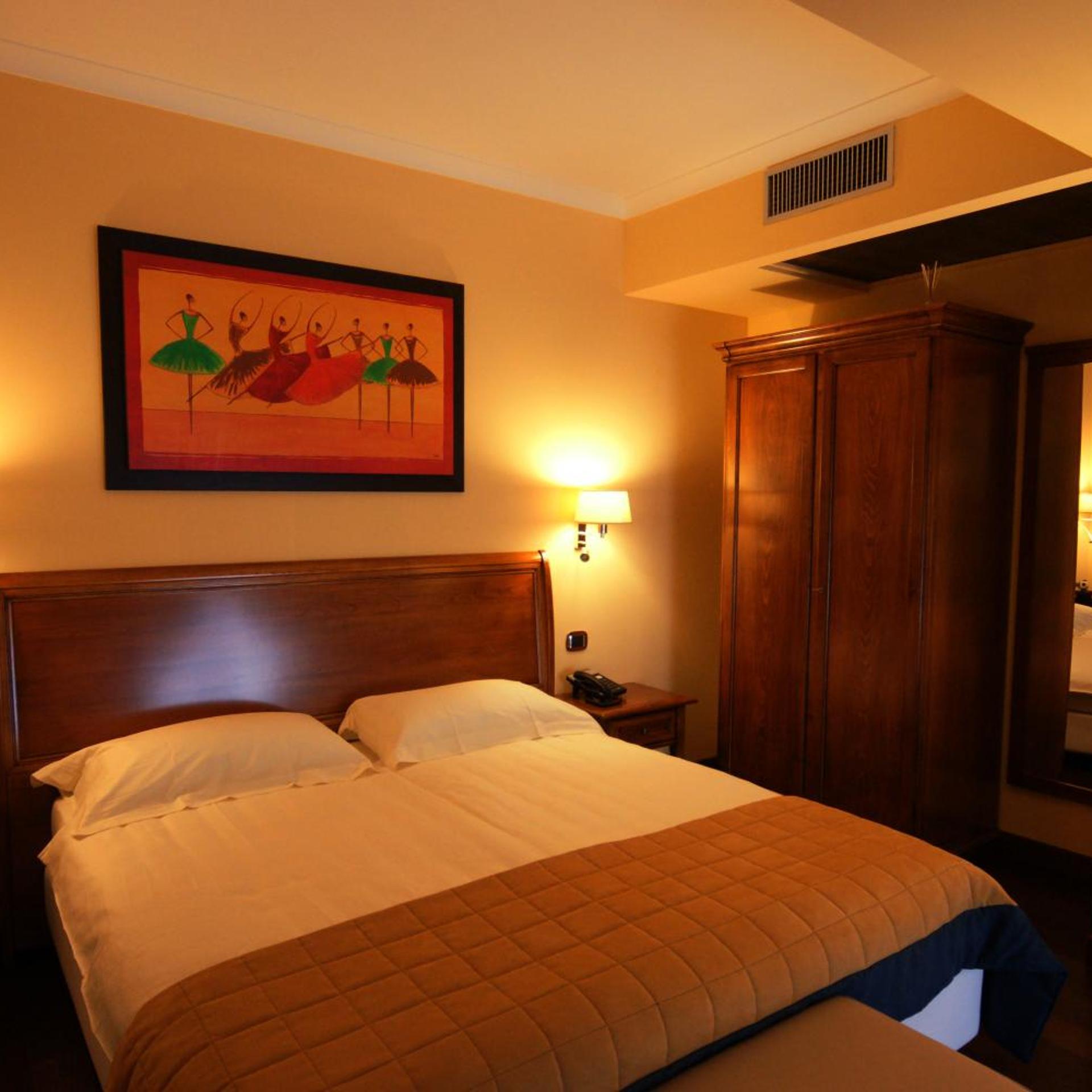 Bram Hotel 14/50