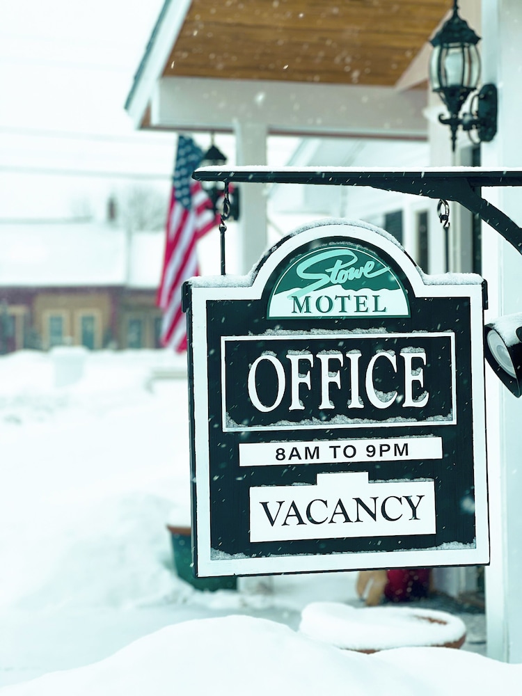 Stowe Motel Snowdrift 40/65