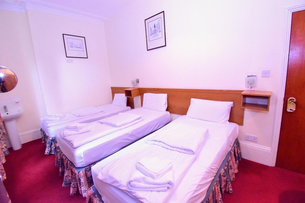 Bridge Park Hotel 26/65