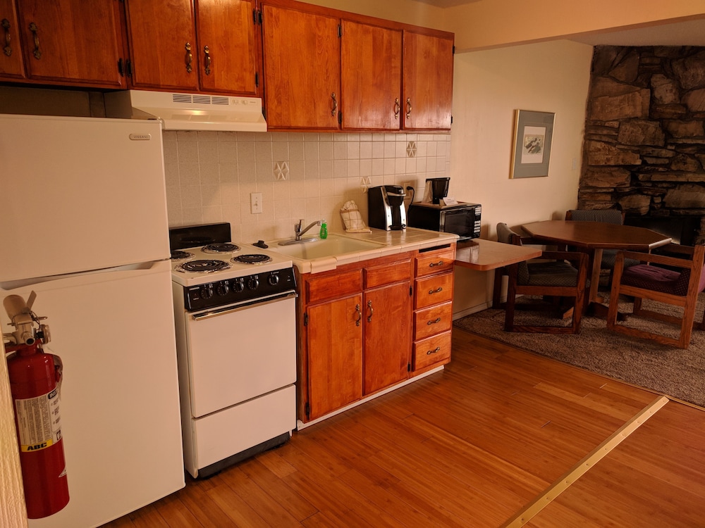 Ocean Shores Inn Suites 7/49