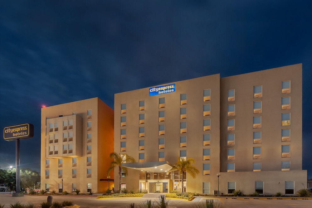 City Express by Marriott Celaya Galerias 1/61