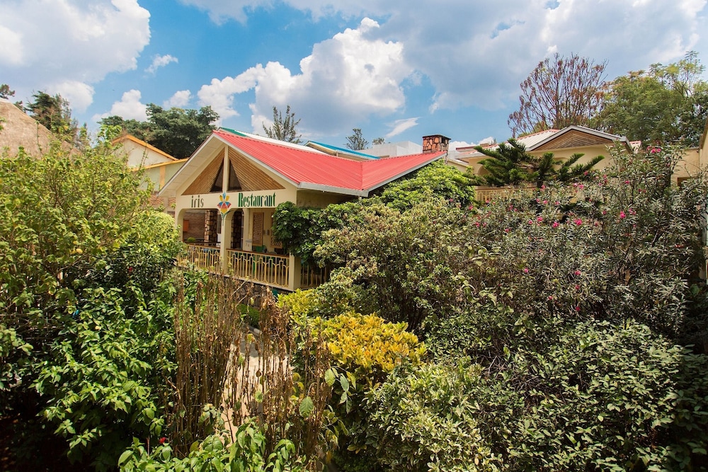 Iris Guesthouse 36/42