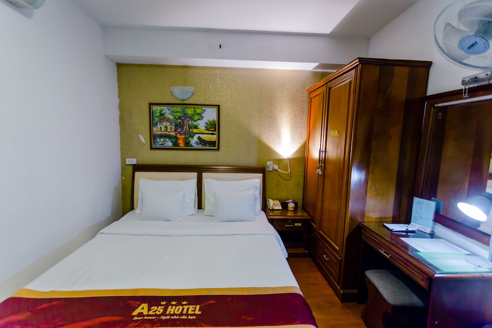Lantern Hotel 23/57