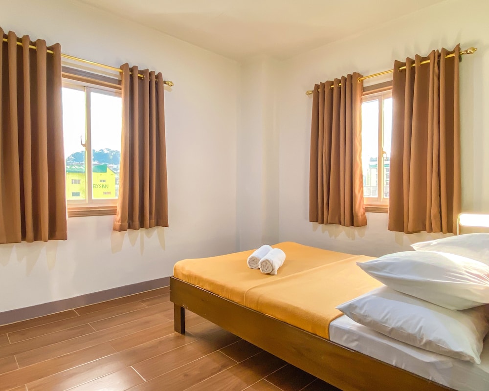 Metro Pines Inn 30/46