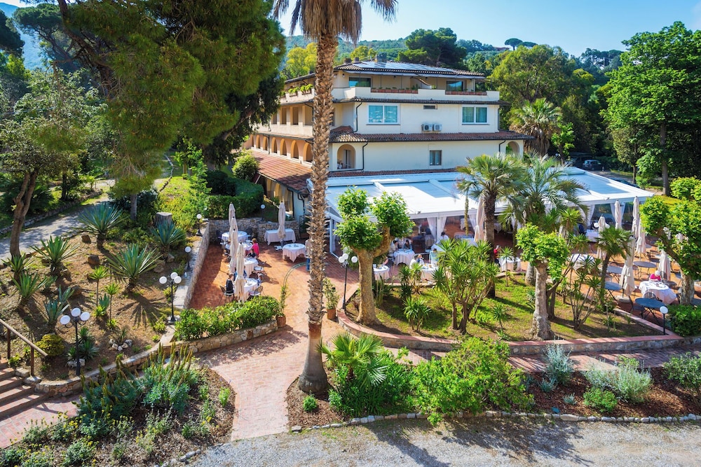 Hotel Villa Ottone 39/50
