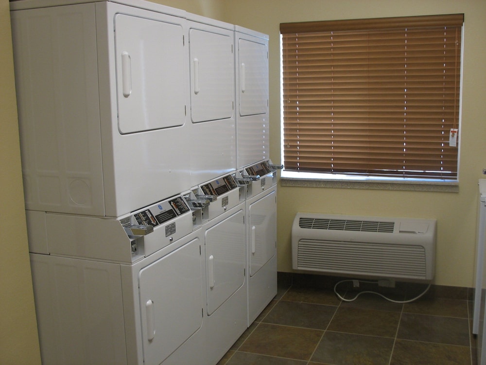 Candlewood Suites Indianapolis Northwest 73/74