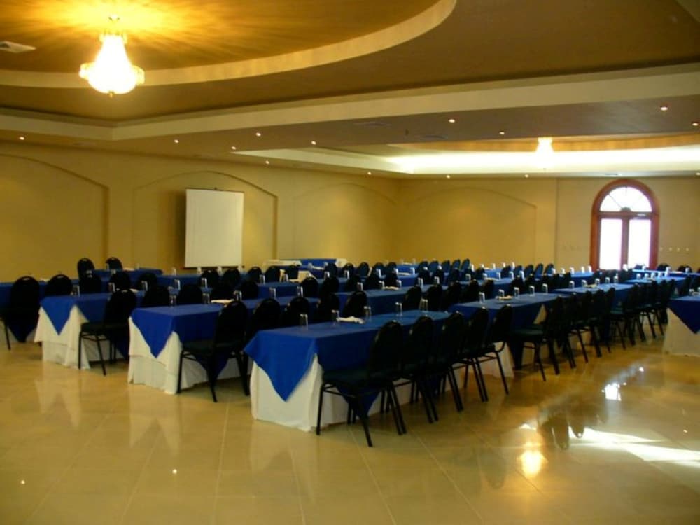 Hotel Suerre 26/40
