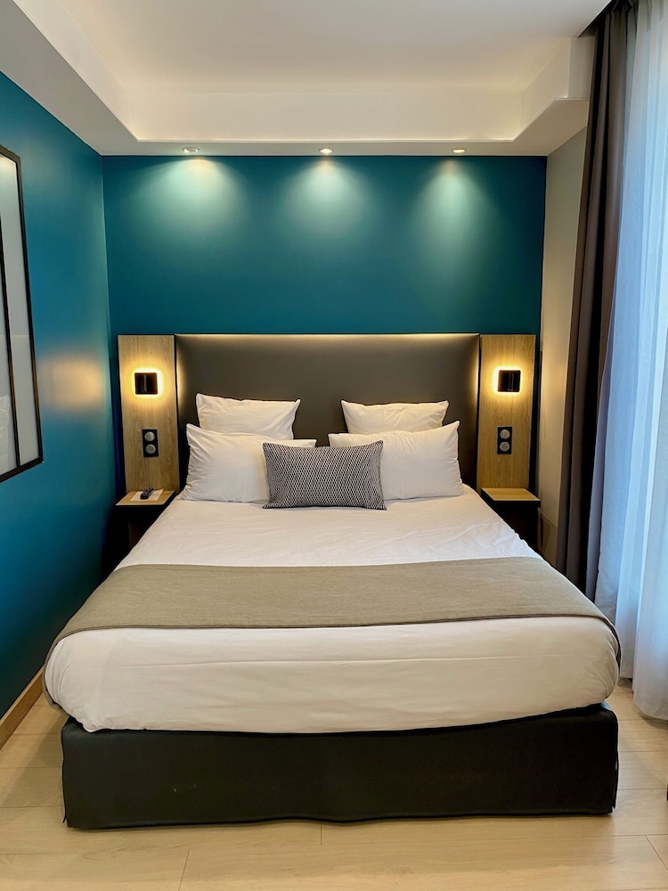 Grand Hotel Clichy 20/61