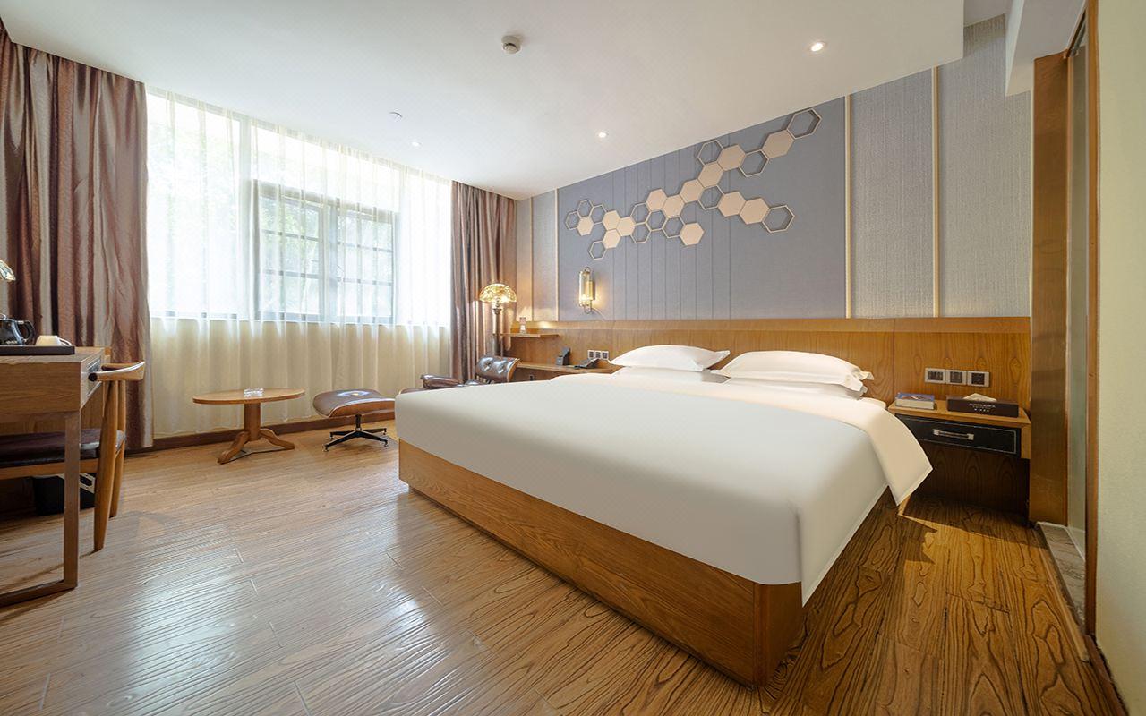 Excellence, Double Bed