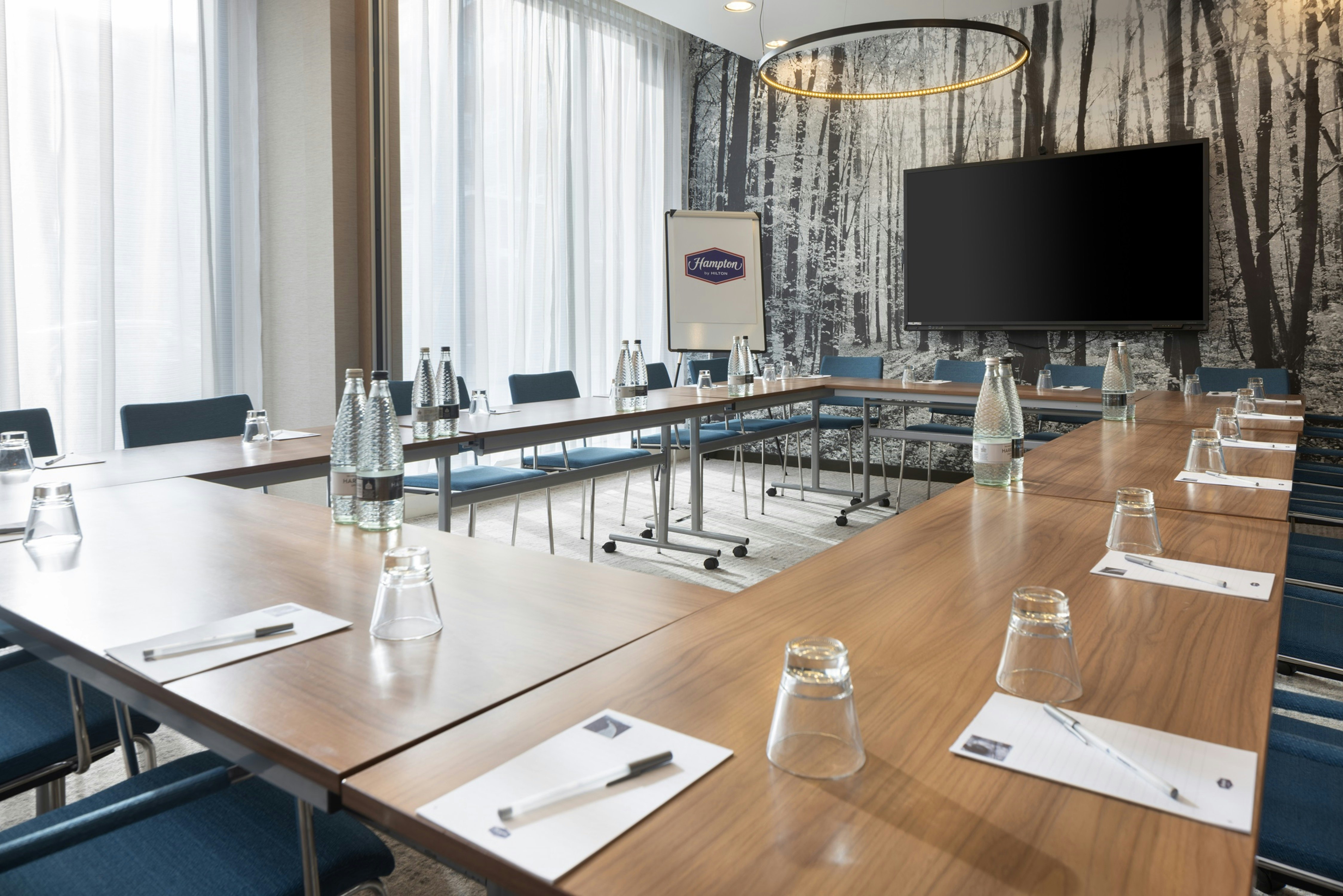 Hampton by Hilton London Waterloo Hotel 23/37