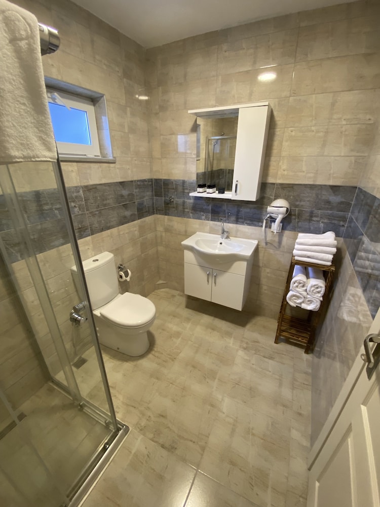 Well Hotel Edirne 43/45