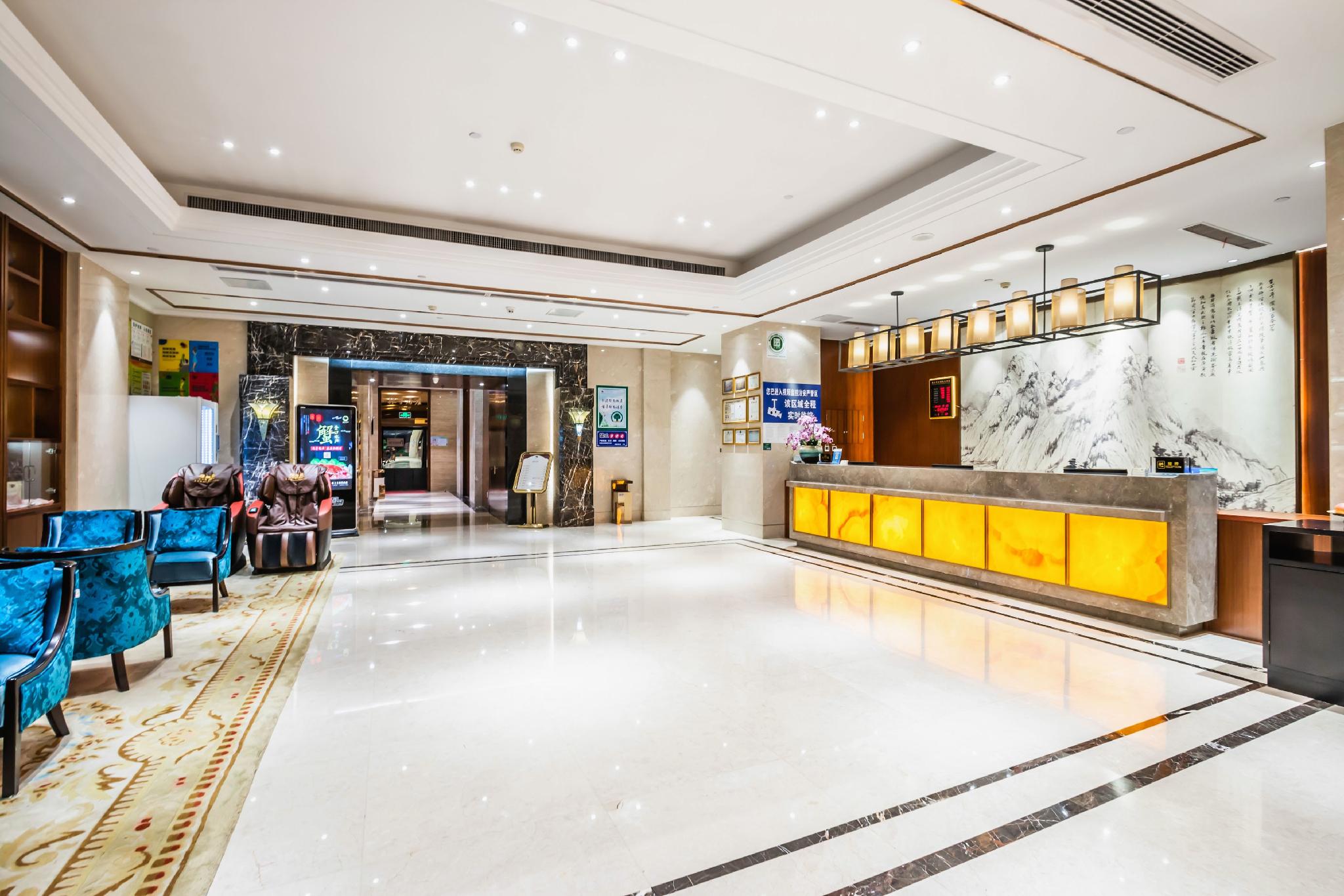 Dongfang Mingzhu Hotel 6/24