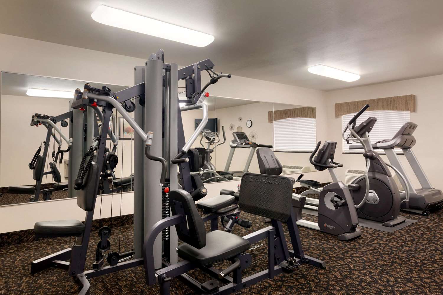 Baymont By Wyndham Glendive 4/8