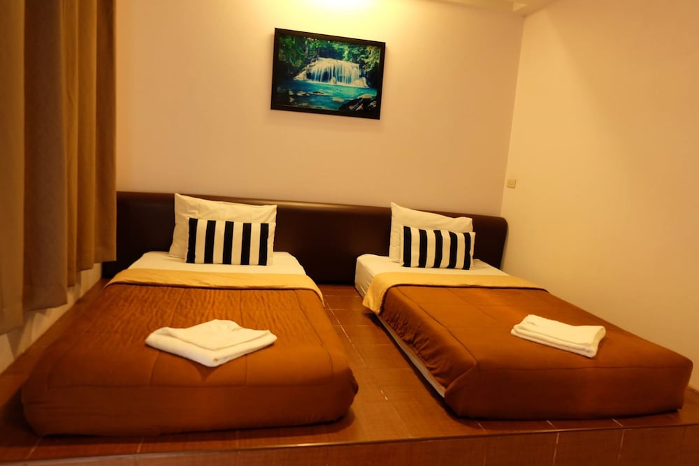 Baan Ma Feung Guest House 32/64