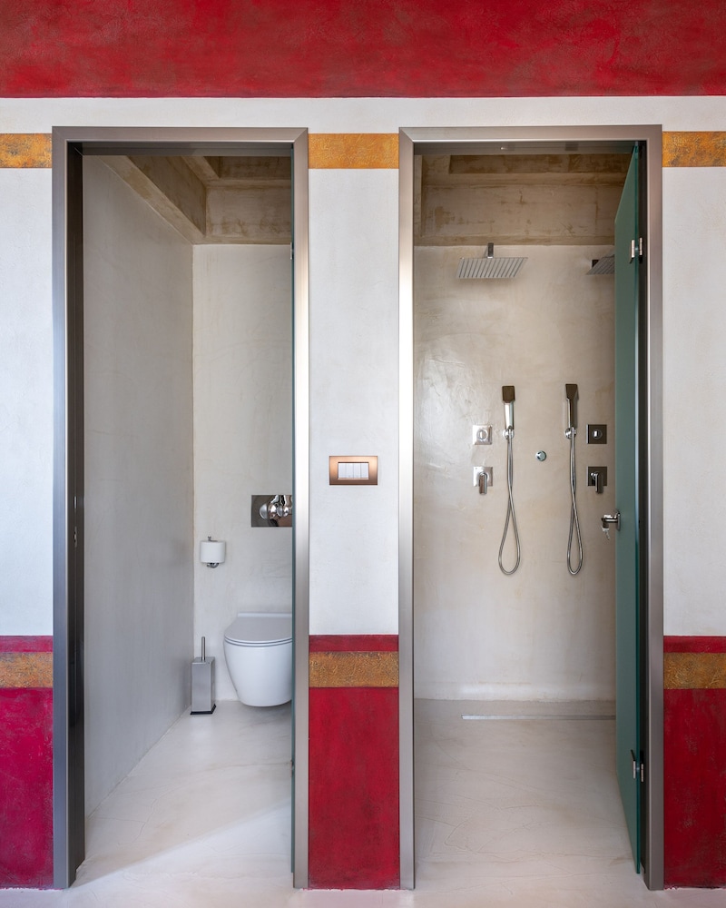 10GR Boutique Hotel & Wine Bar - Adults Only 61/64