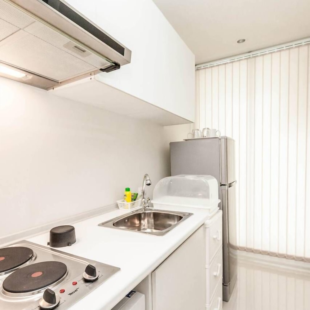 The Cube Boutique Residence 17/19