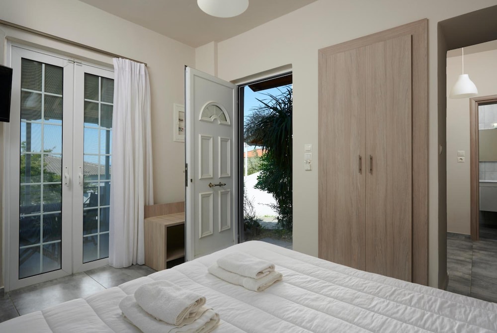 Room at Irene Studios Hotel, ISTIAIA-AIDIPSOS