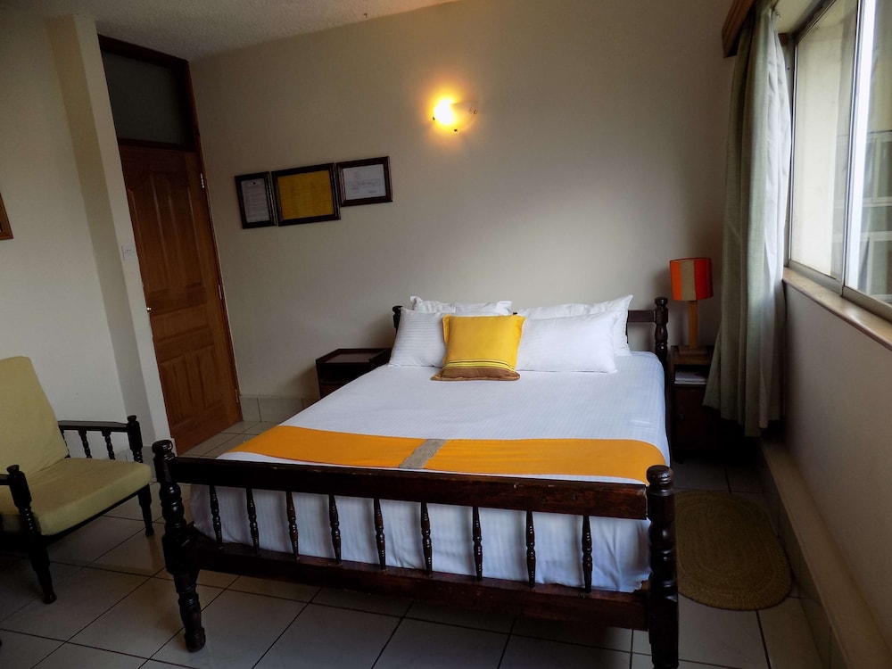 The Kenya Comfort Hotel Suites 26/78