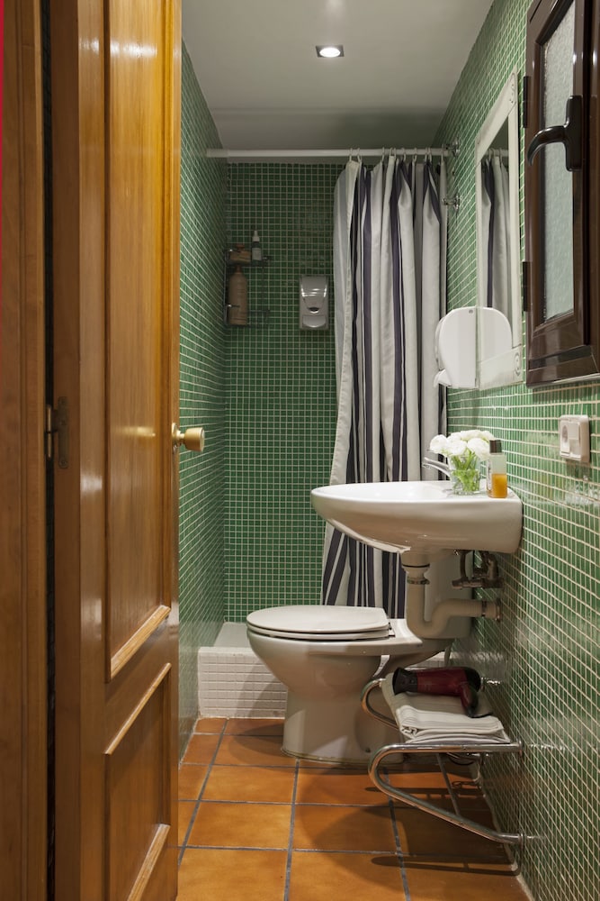 AinB Las Ramblas Guardia Apartments 59/60